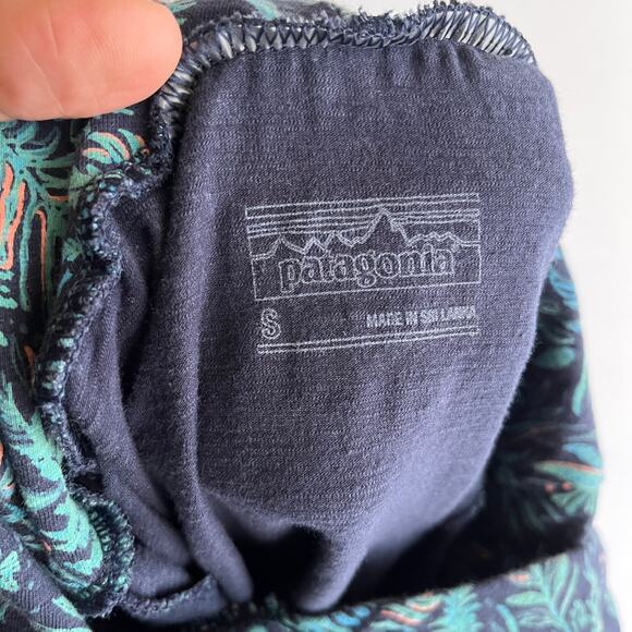 Patagonia Amber Dawn Dress Navy Green Floral S Athletic Athleisure Sporty Beach - Picture 7 of 8